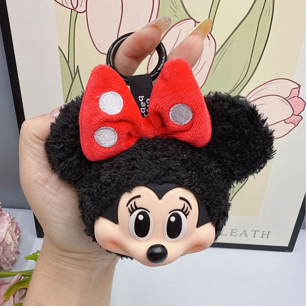 Anime Merchandise Keychains - Porte-clés poupée en peluche Mickey Minnie,