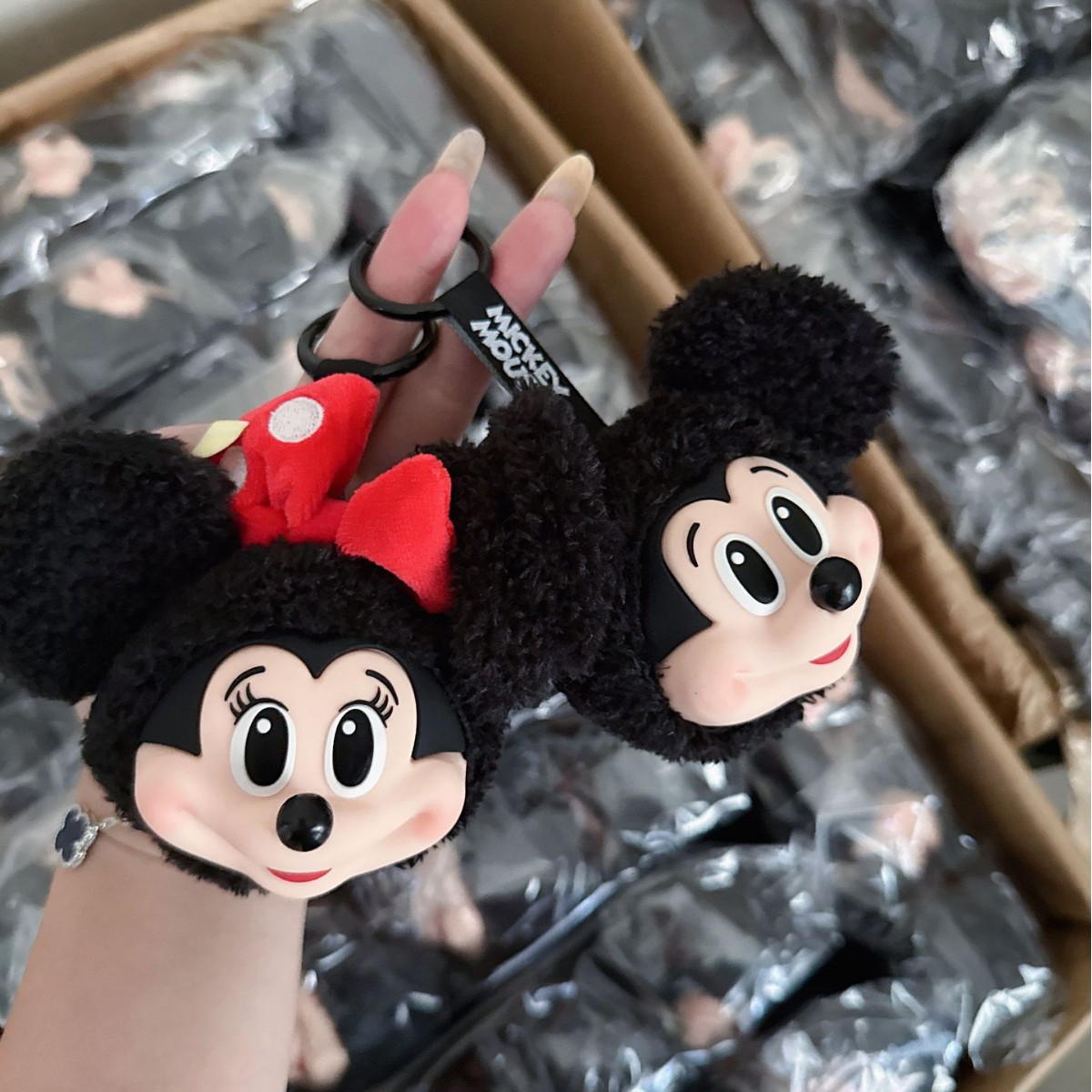 Porte-clés poupée en peluche M - Anime Merchandise Keychains avis et prix